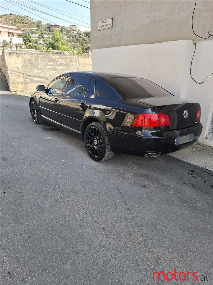 2005' Volkswagen Phaeton photo #3