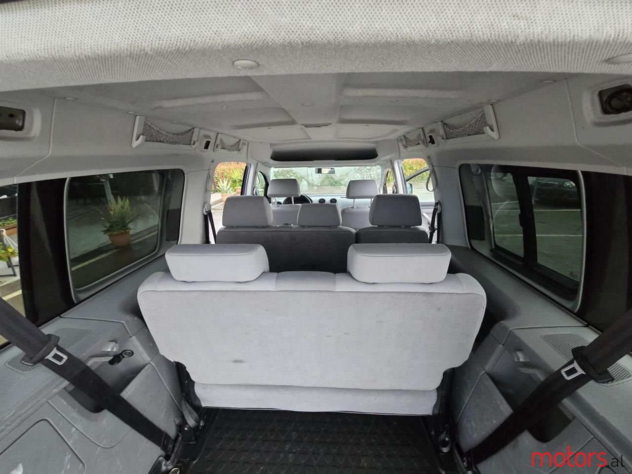 2010' Volkswagen Caddy photo #3