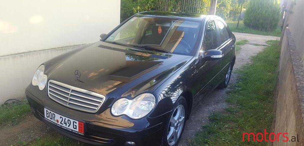 2006' Mercedes-Benz C 220 photo #1