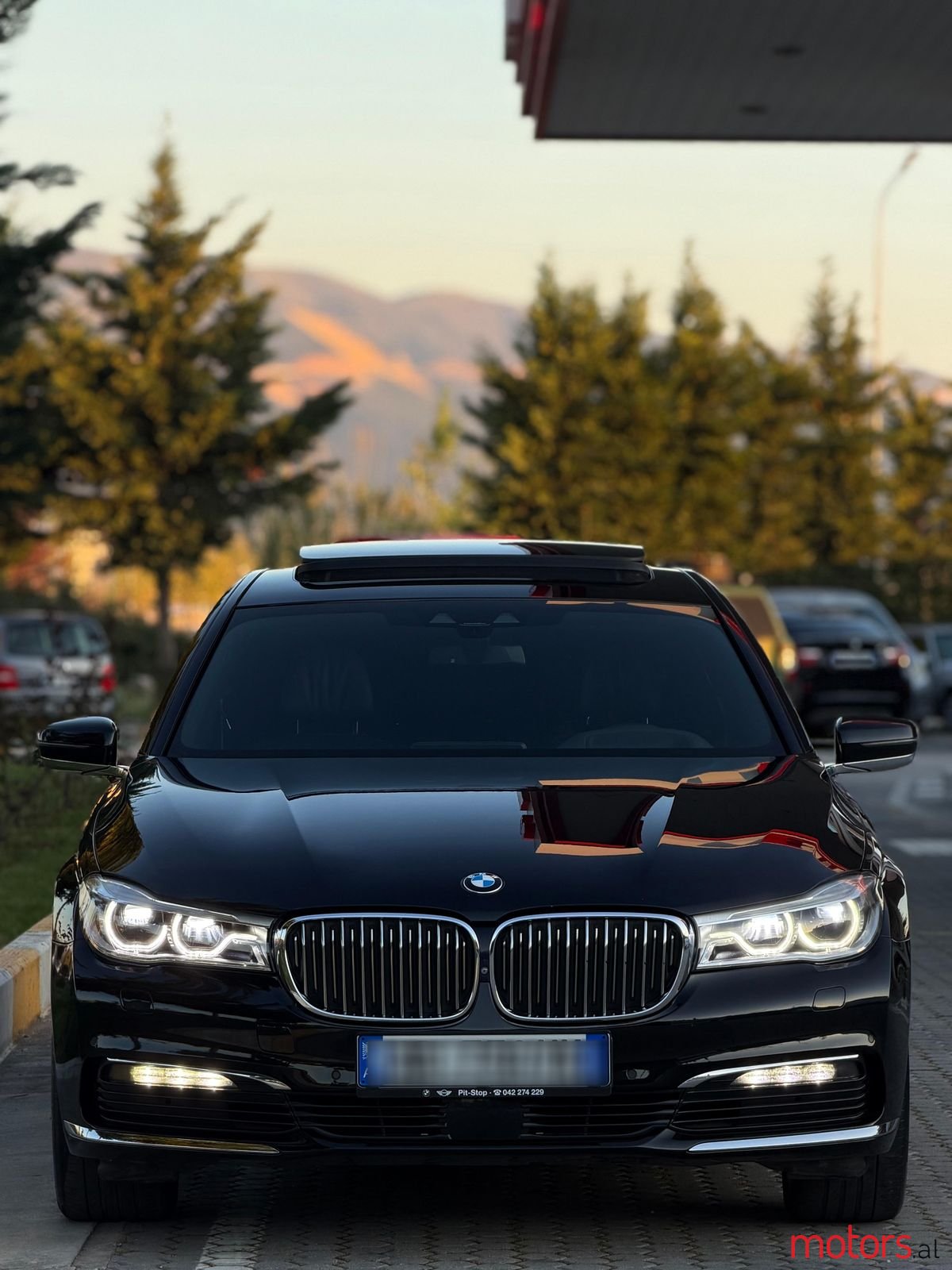 2016' BMW 730 photo #5