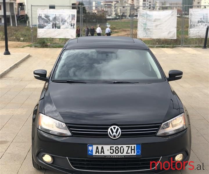 2014' Volkswagen Jetta photo #2