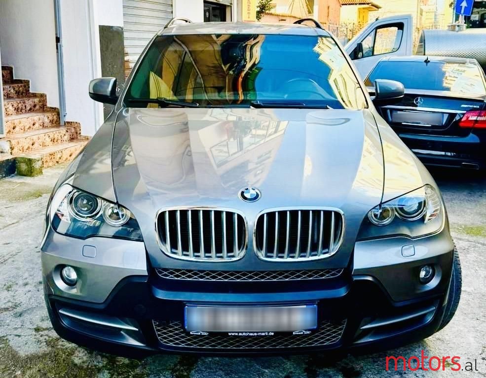 2011' BMW X5 photo #1