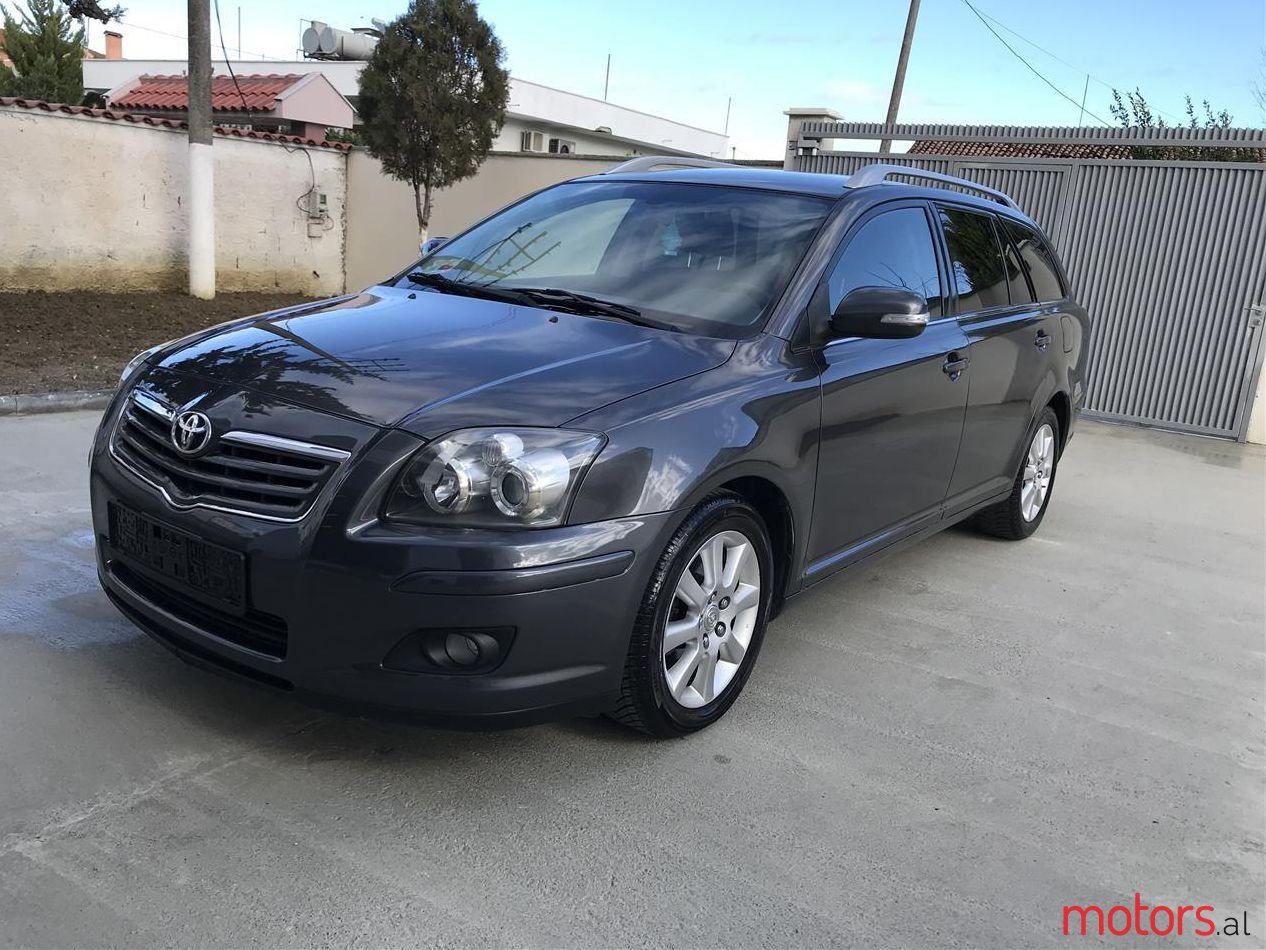 2008' Toyota Avensis photo #1