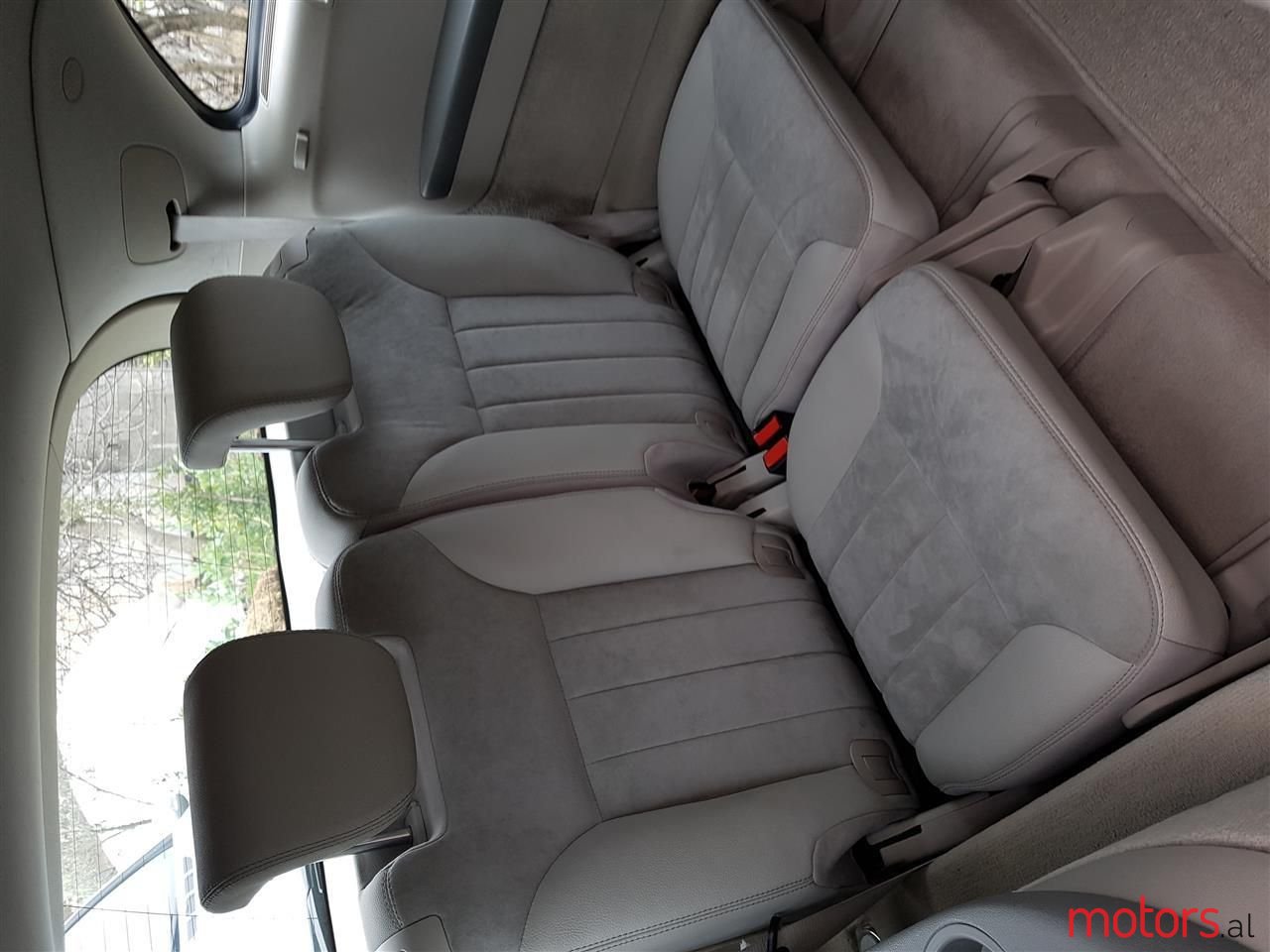 2008' Mercedes-Benz R 320 photo #5