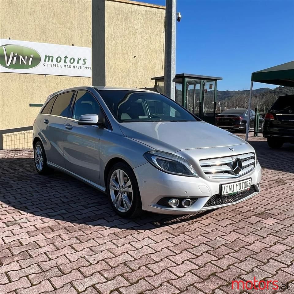 2014' Mercedes-Benz B 200 photo #2