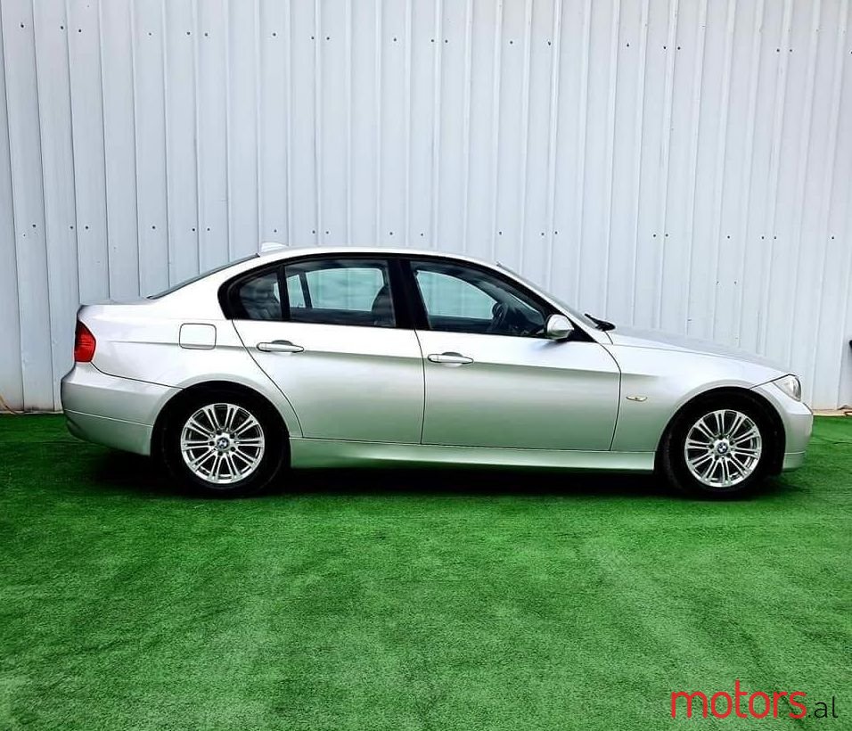 2005' BMW 320 photo #1