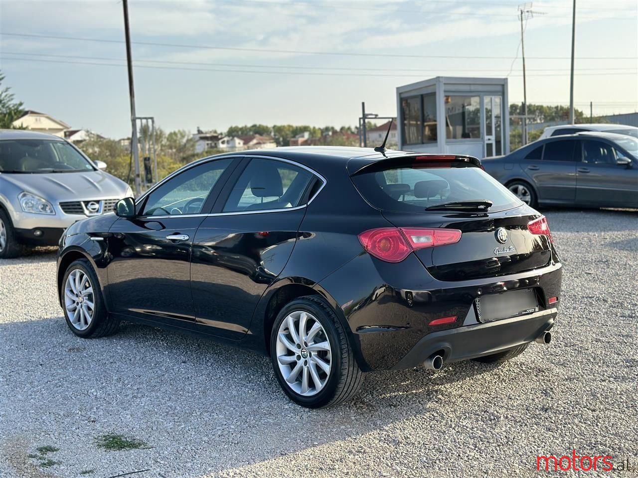 2012' Alfa Romeo Giulietta photo #5