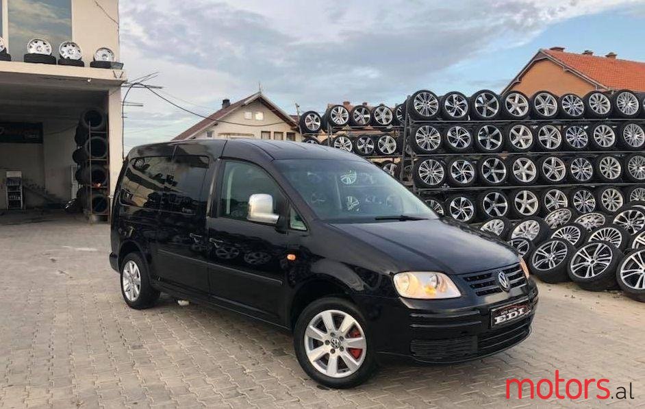 2010' Volkswagen Caddy photo #1