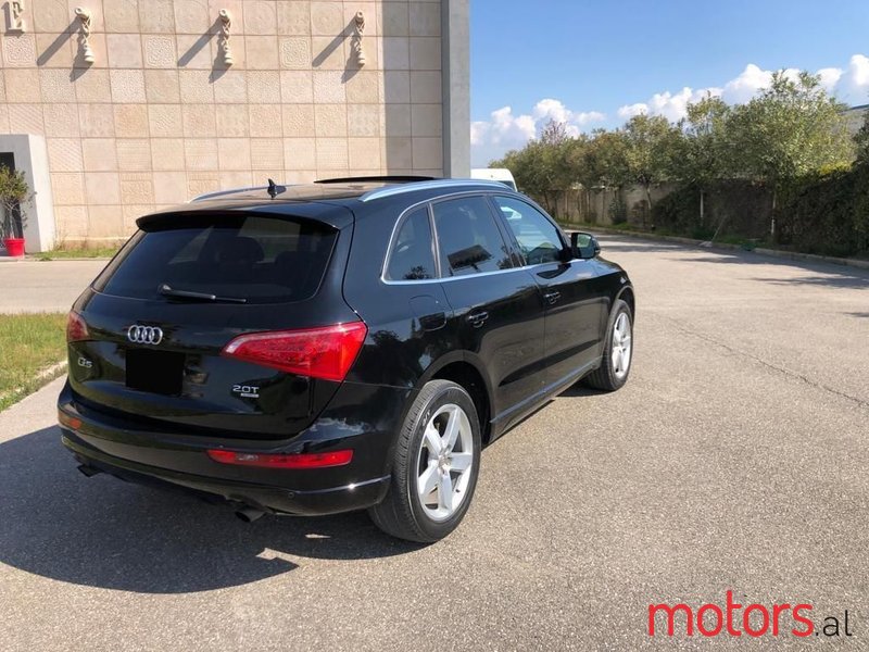 2011' Audi Q5 photo #3