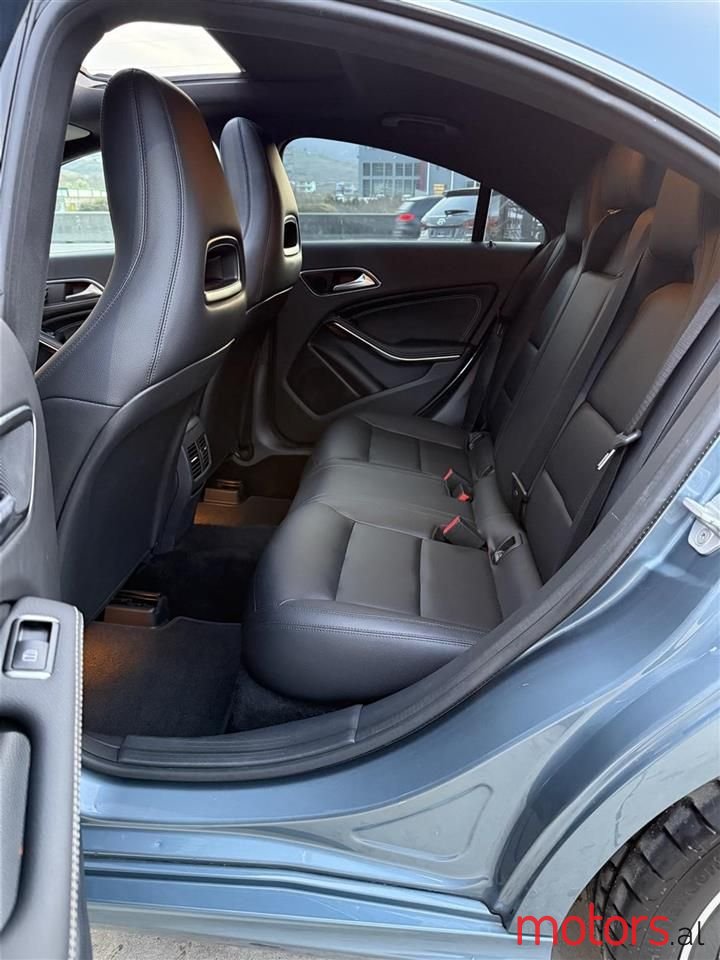 2014' Mercedes-Benz CLA 200 photo #6