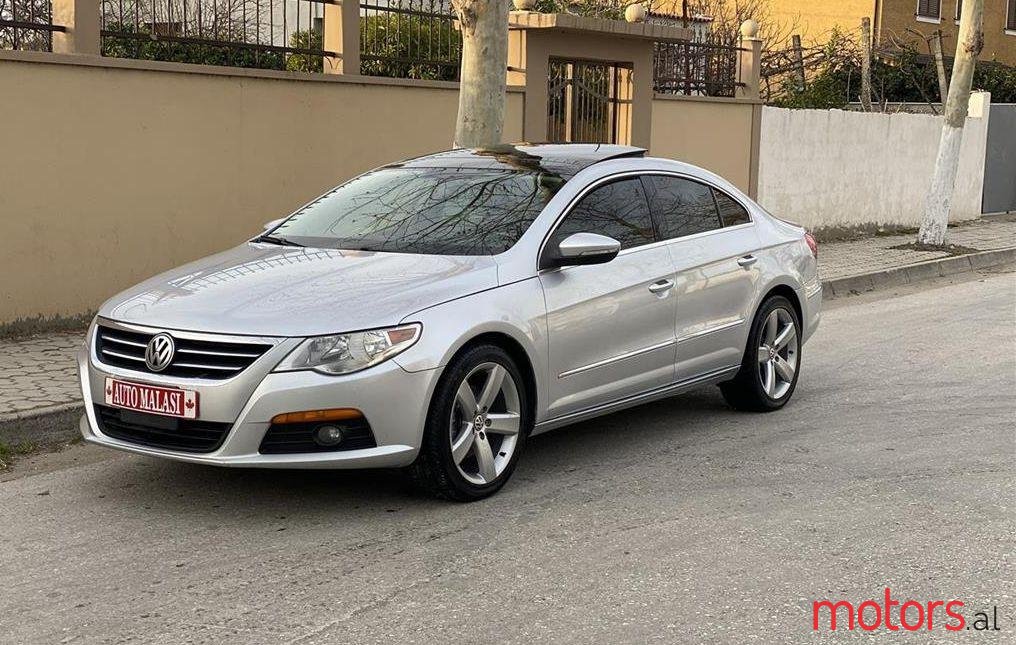 2010' Volkswagen CC photo #1