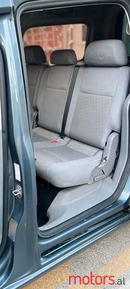 2010' Volkswagen Caddy photo #5