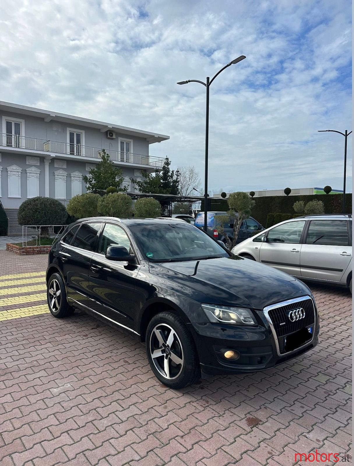 2012' Audi Q5 photo #1