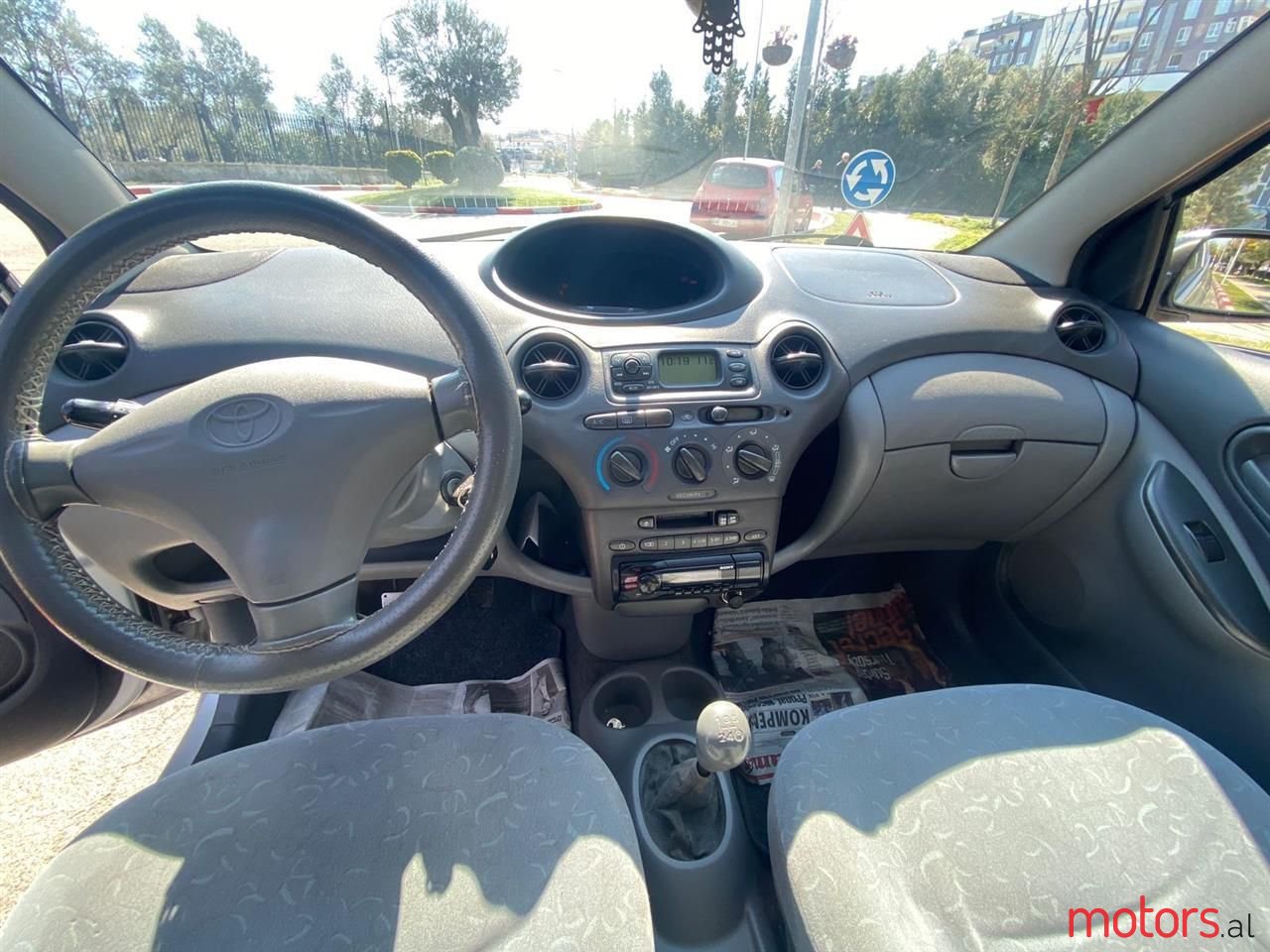 2000' Toyota Yaris photo #5