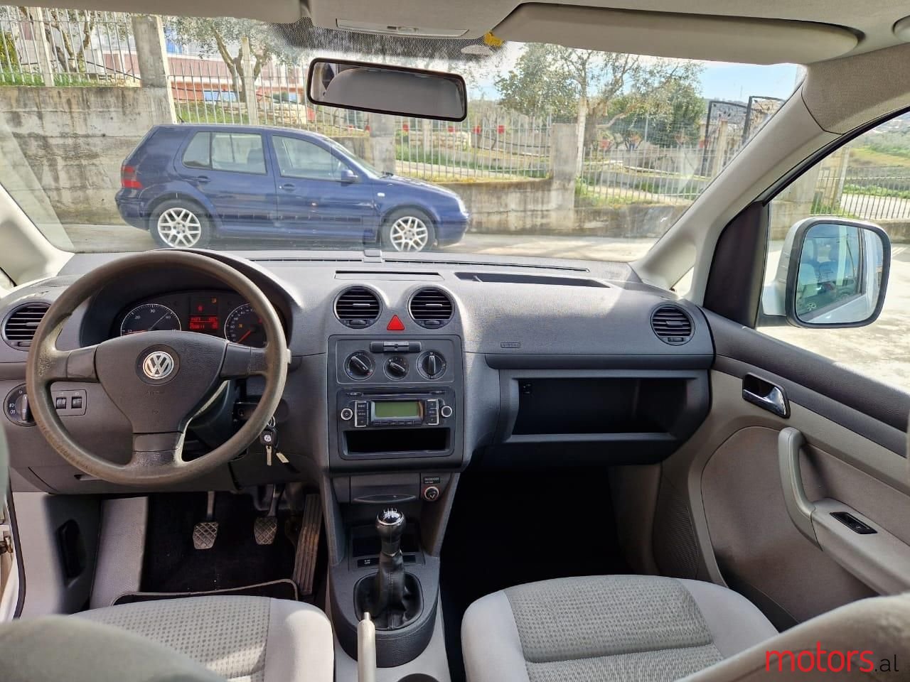 2009' Volkswagen Caddy photo #3