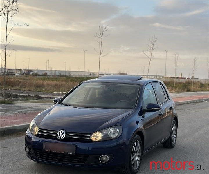 2012' Volkswagen Golf photo #2