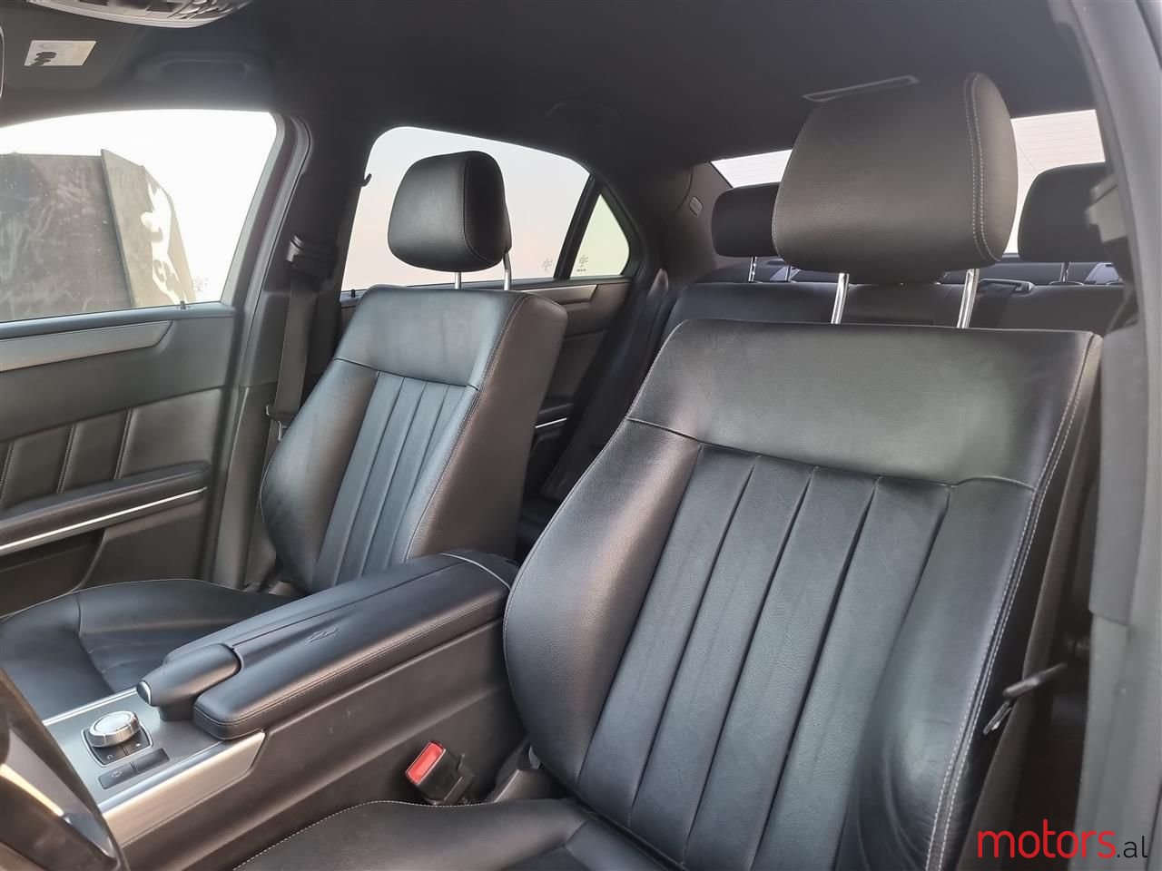 2014' Mercedes-Benz E 220 photo #5