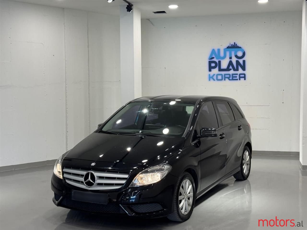 2014' Mercedes-Benz B 200 photo #1