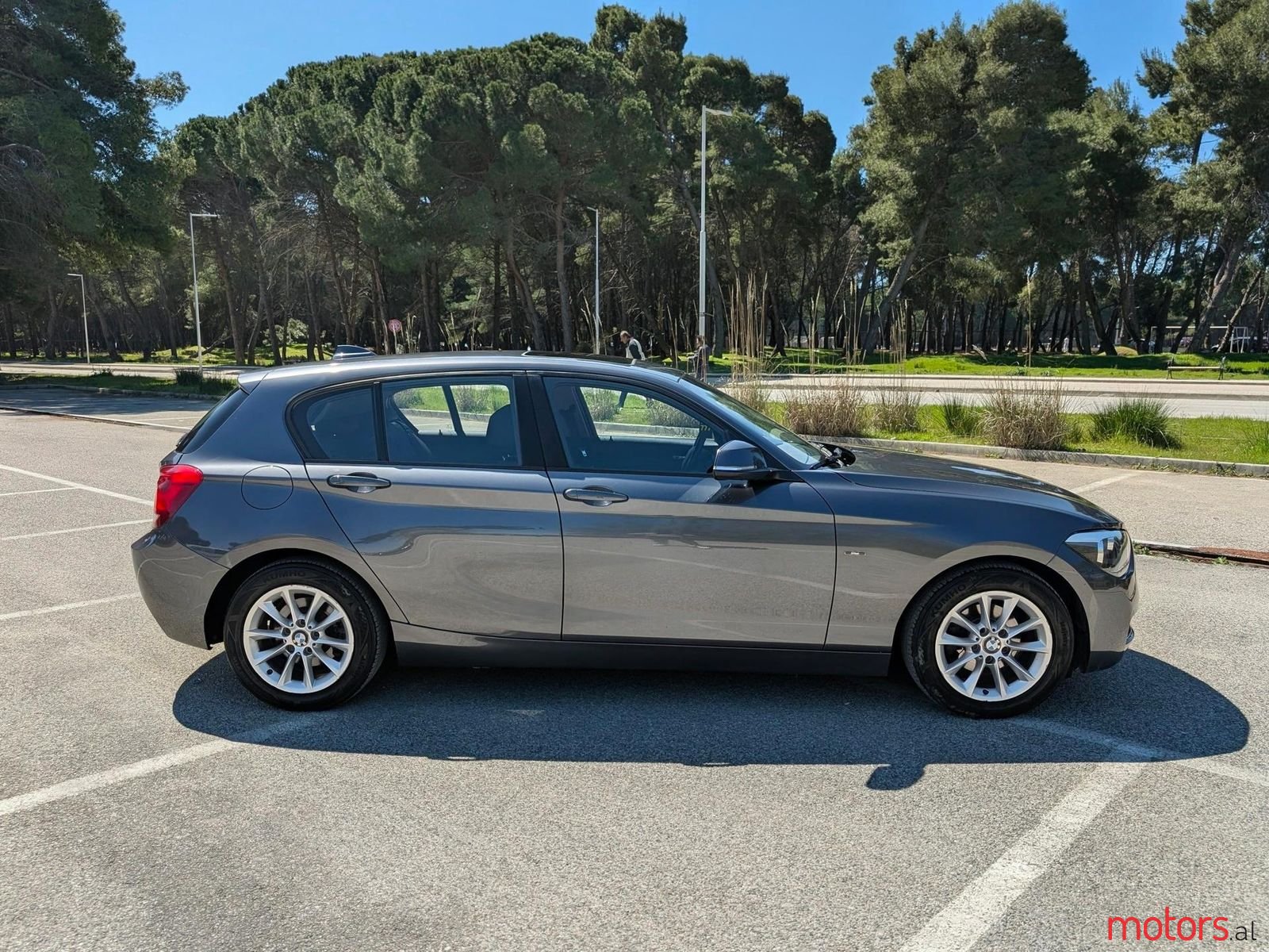 2013' BMW 118 photo #4