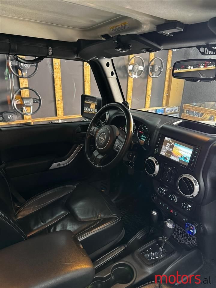 2013' Jeep Wrangler photo #6