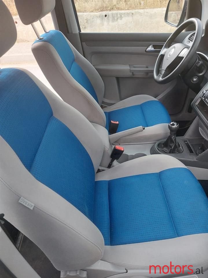 2009' Volkswagen Caddy photo #6