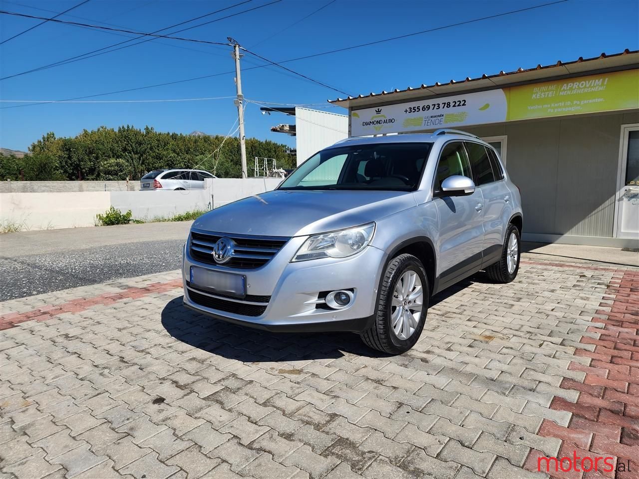 2010' Volkswagen Tiguan photo #1