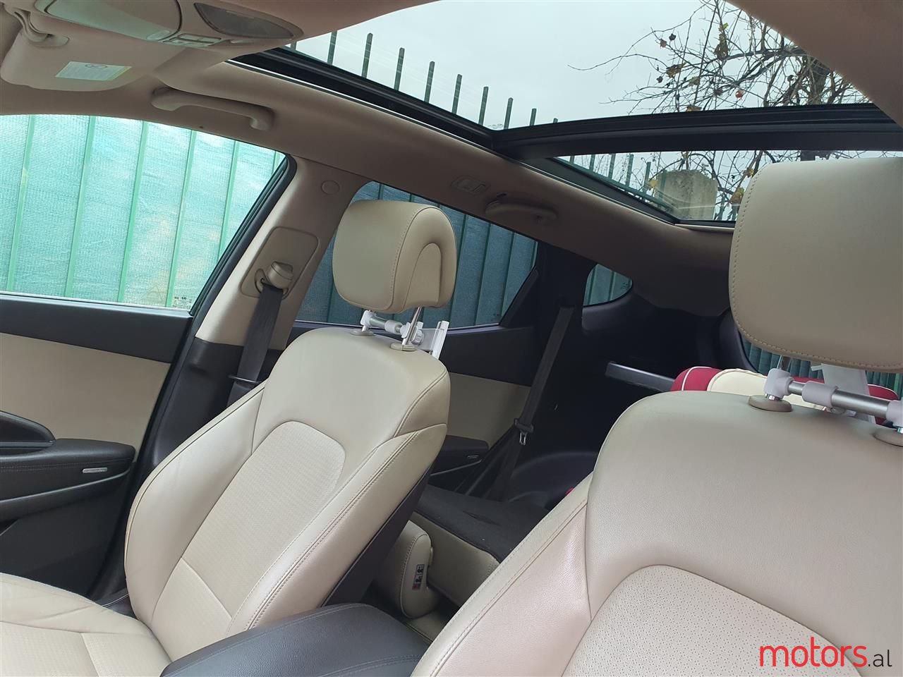 2013' Hyundai Santa Fe photo #2