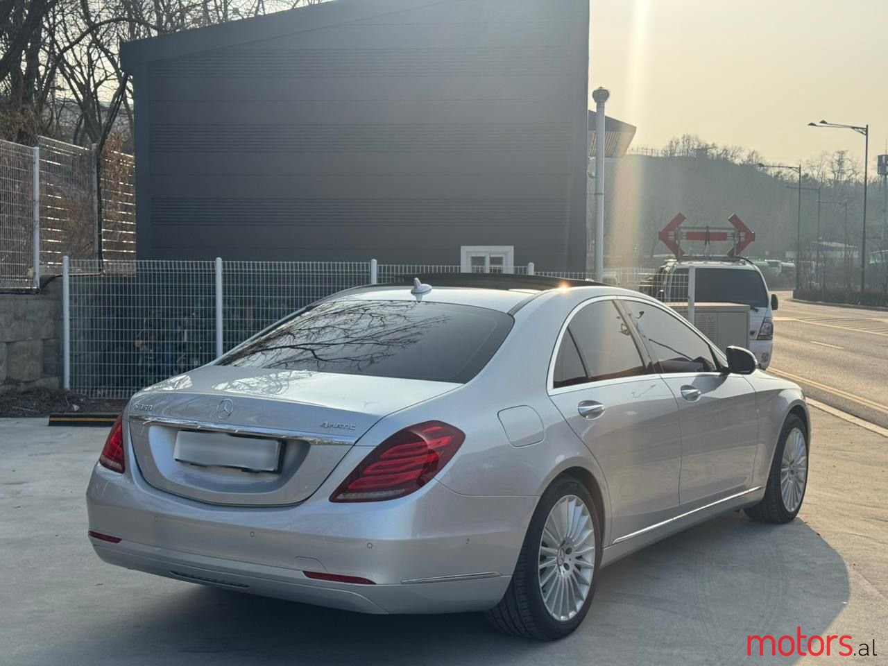 2015' Mercedes-Benz E 350 photo #6