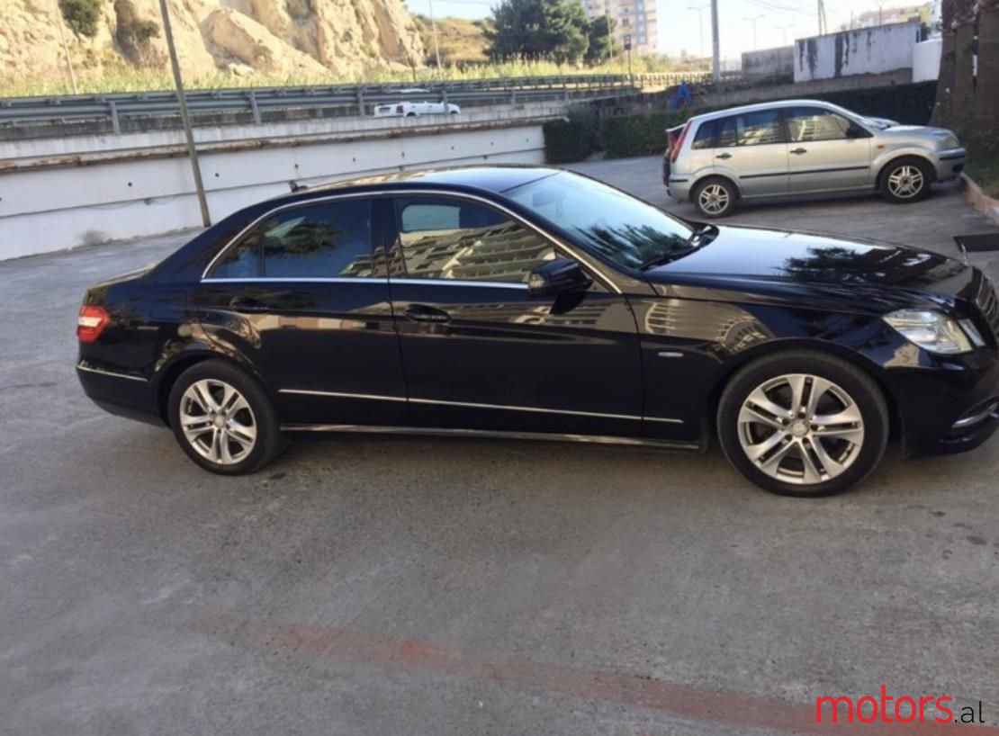 2010' Mercedes-Benz E 250 photo #6