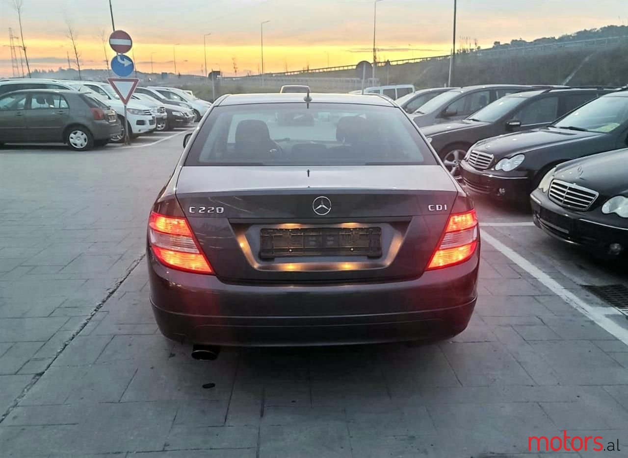 2007' Mercedes-Benz 220 photo #3