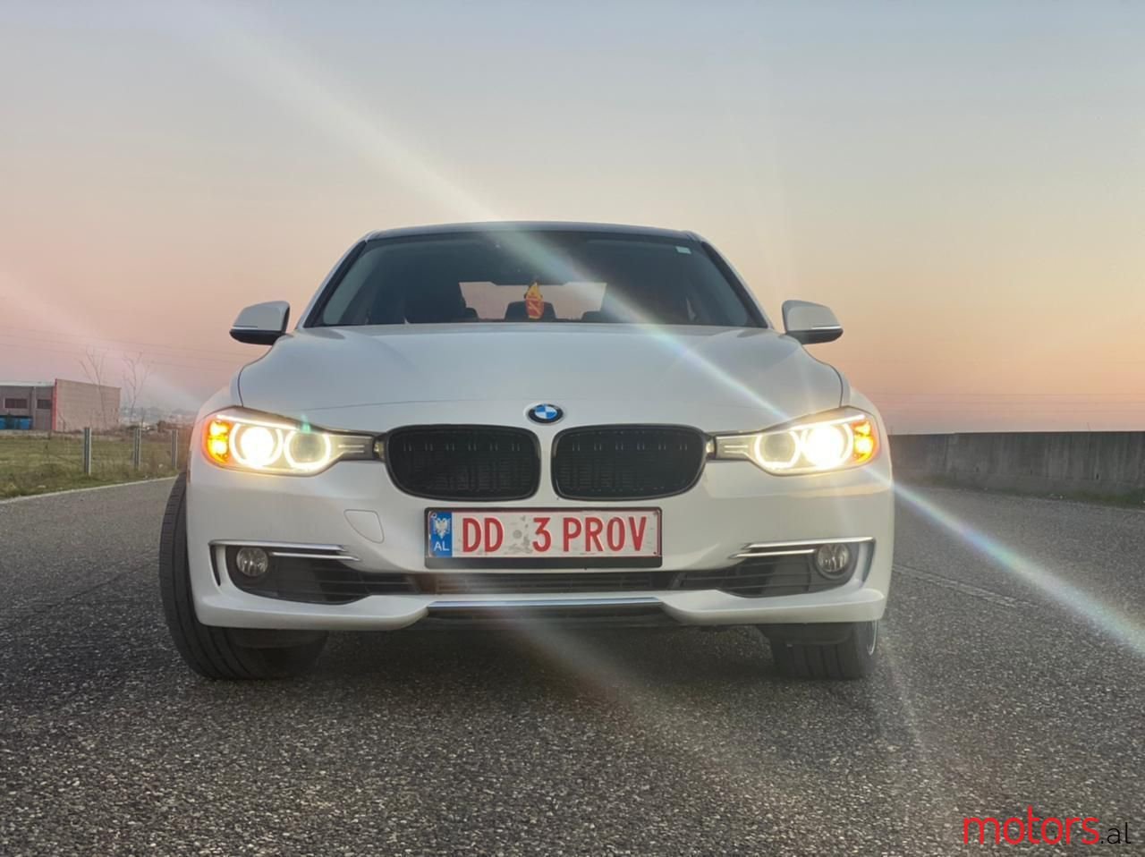 2013' BMW 328 photo #1