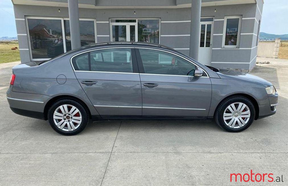 2006' Volkswagen Passat photo #1