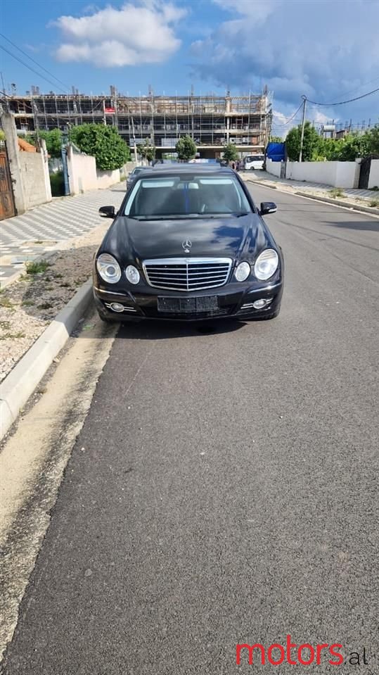 2006' Mercedes-Benz E 280 photo #2
