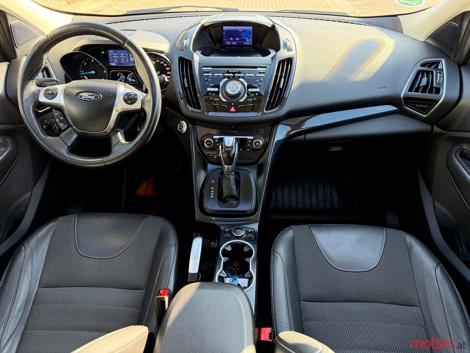 2014' Ford Kuga photo #3