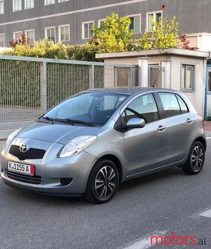 2006' Toyota Yaris photo #1