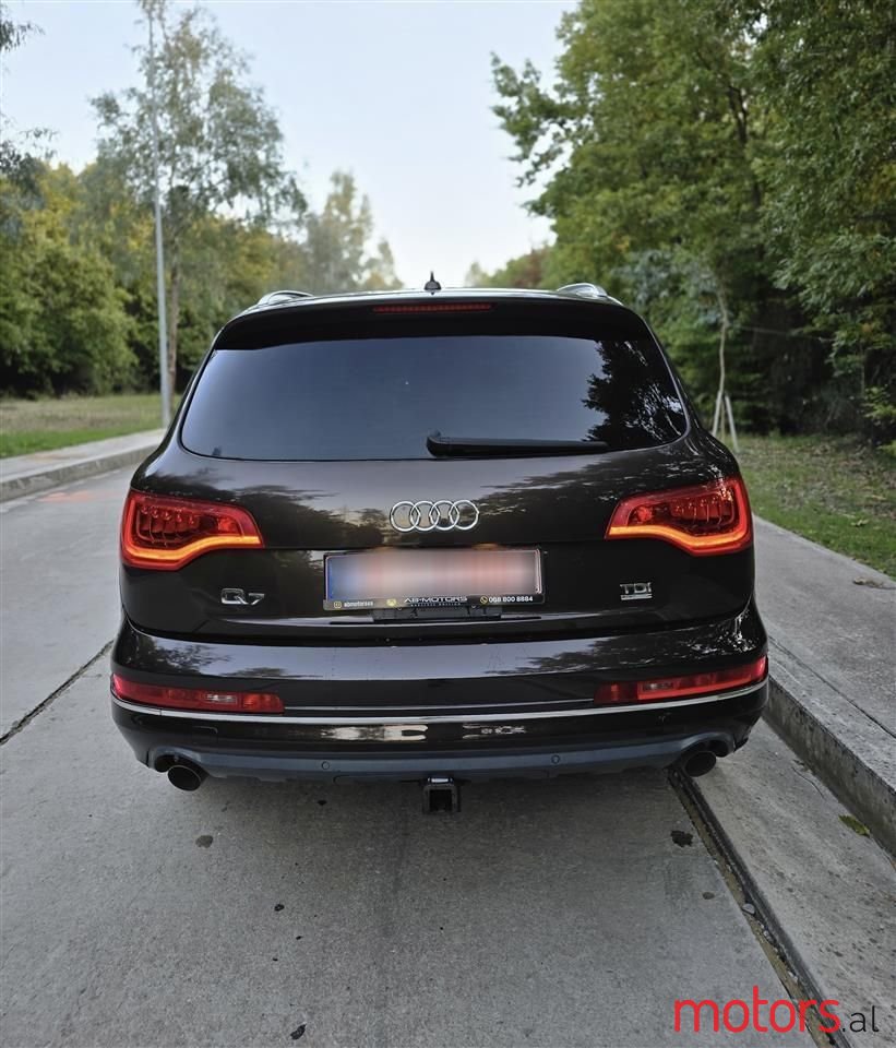 2011' Audi Q7 photo #4