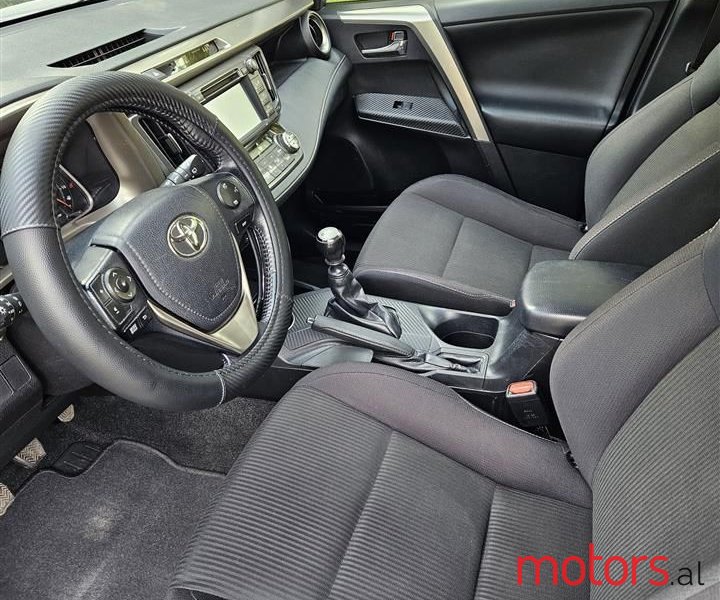 2014' Toyota RAV4 photo #5