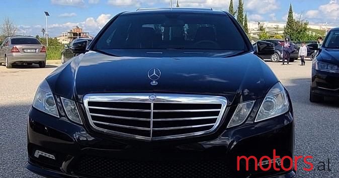 2012' Mercedes-Benz 350 photo #6