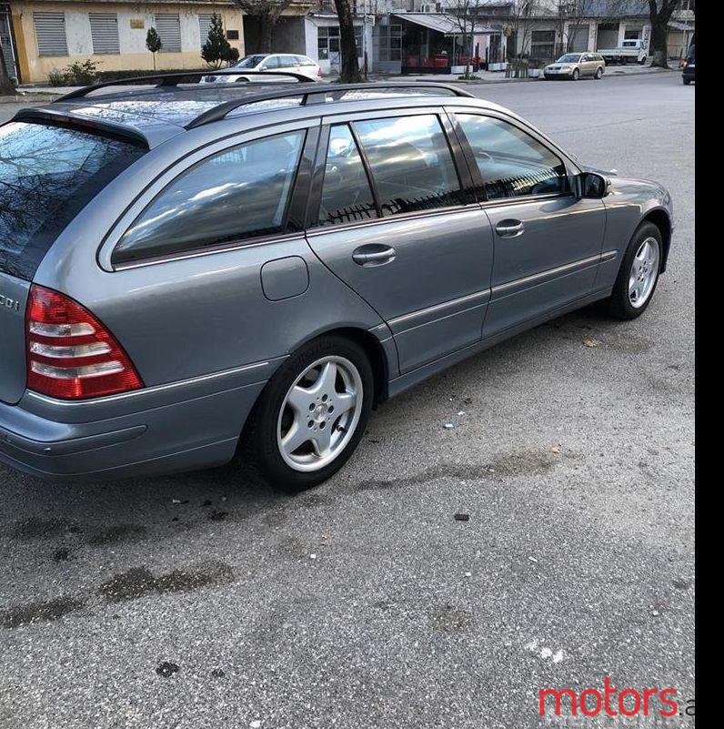 2005' Mercedes-Benz C 220 photo #1