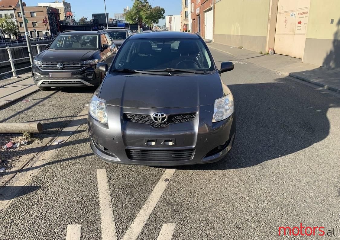 2007' Toyota Auris photo #5