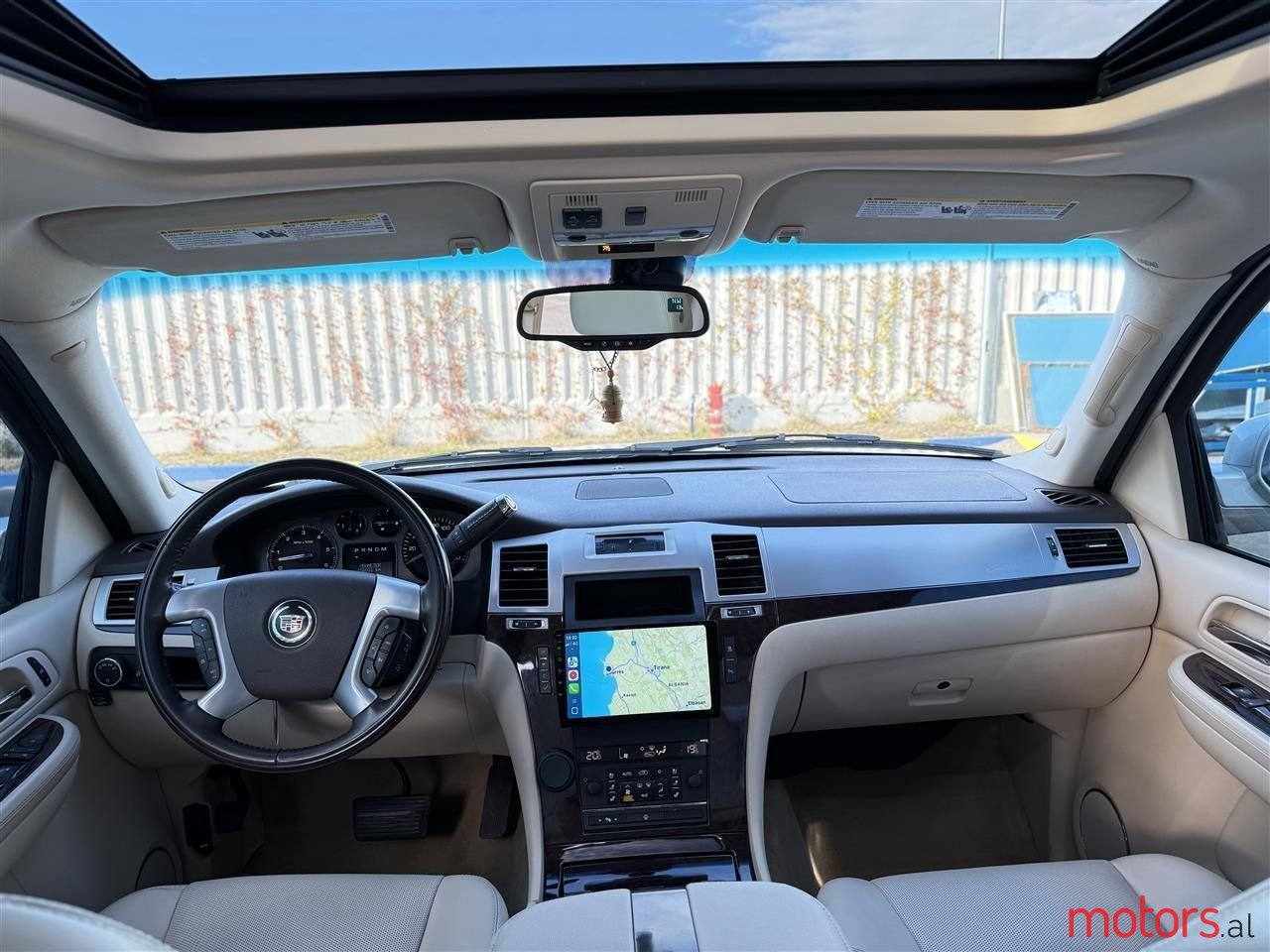 2007' Cadillac Escalade photo #4