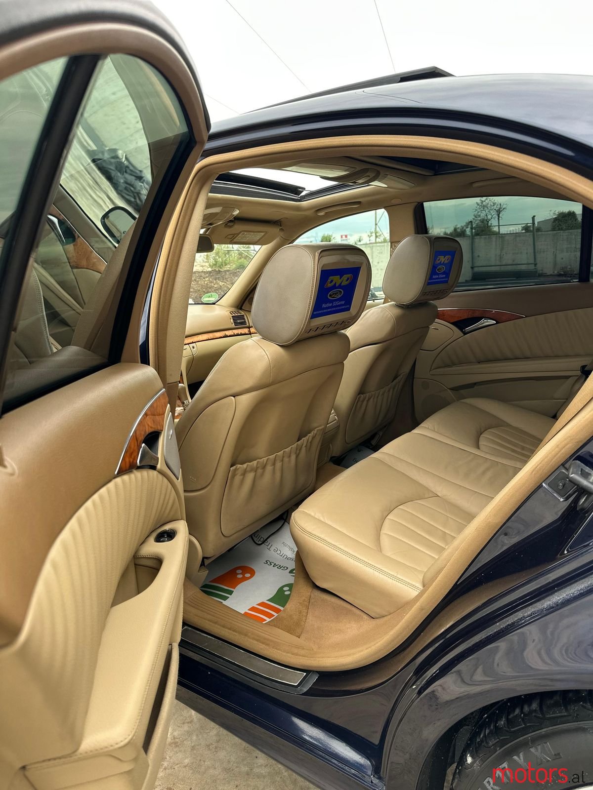 2007' Mercedes-Benz E 280 photo #3