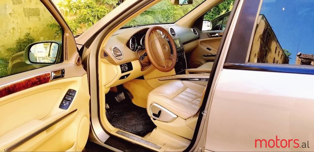 2008' Mercedes-Benz ML 320 photo #2