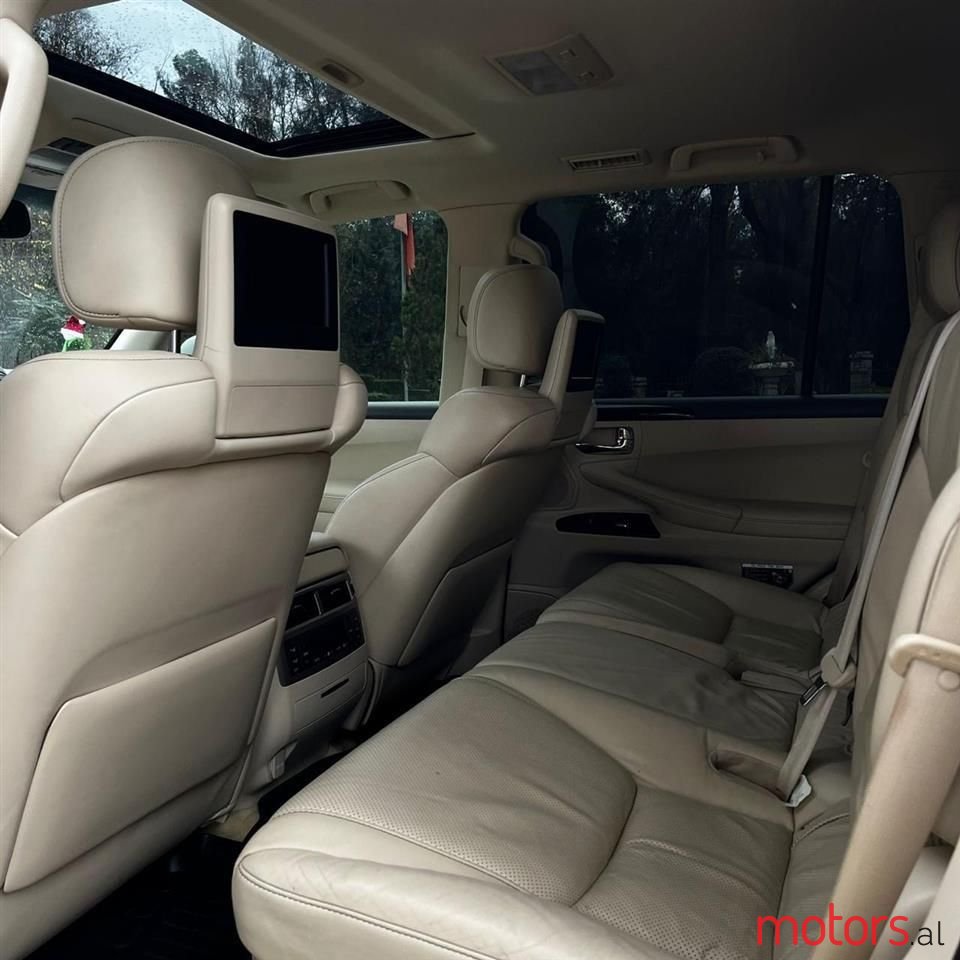 2013' Lexus LX 570 photo #5