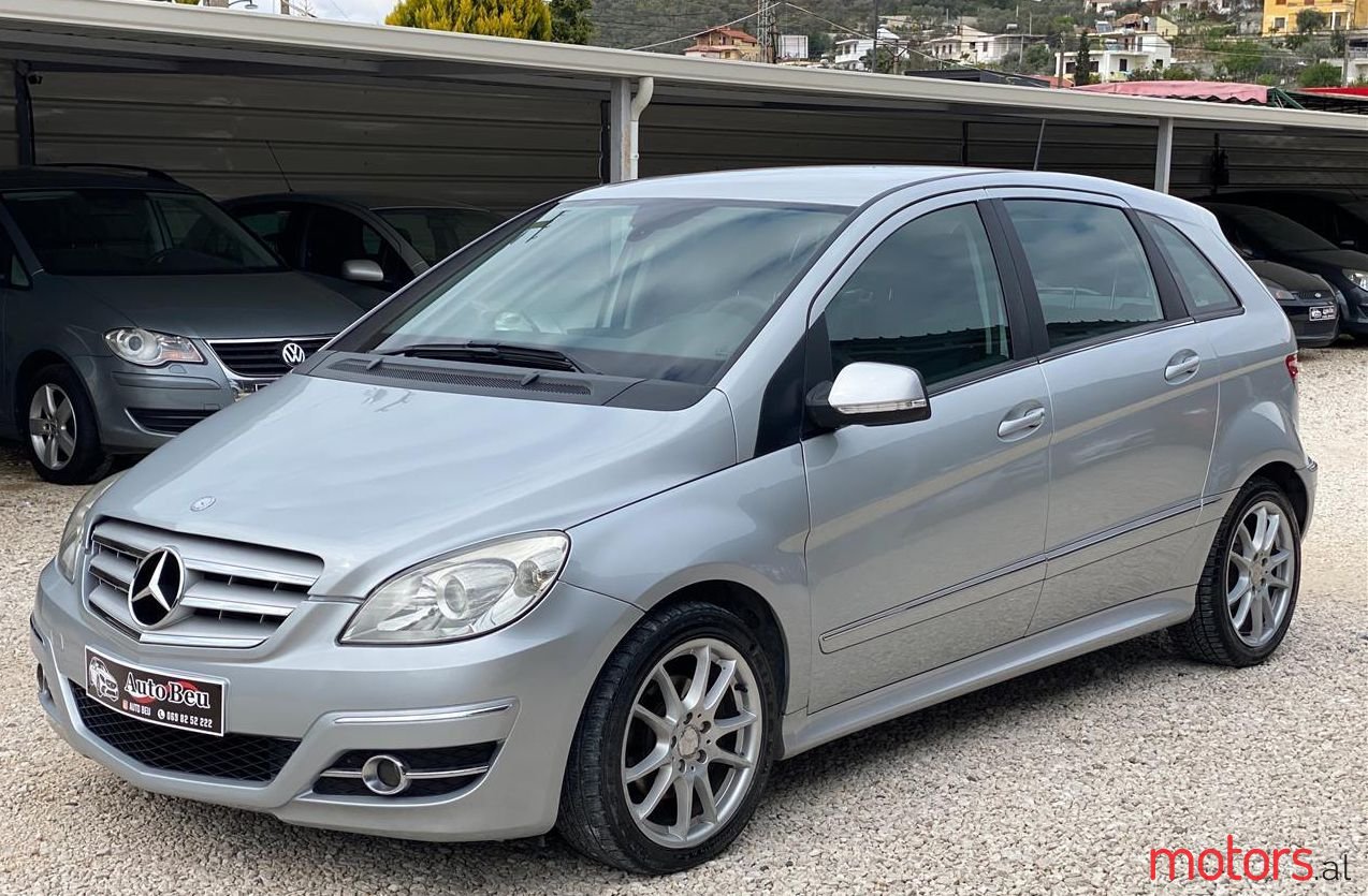 2010' Mercedes-Benz B 200 photo #1