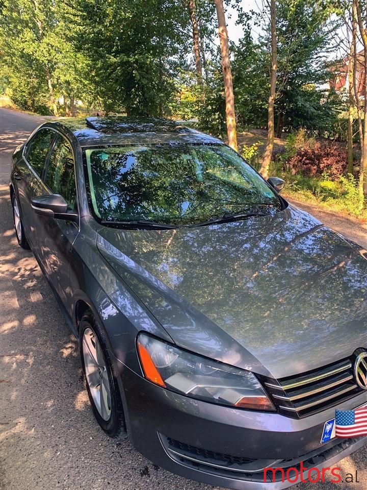 2013' Volkswagen Passat photo #3