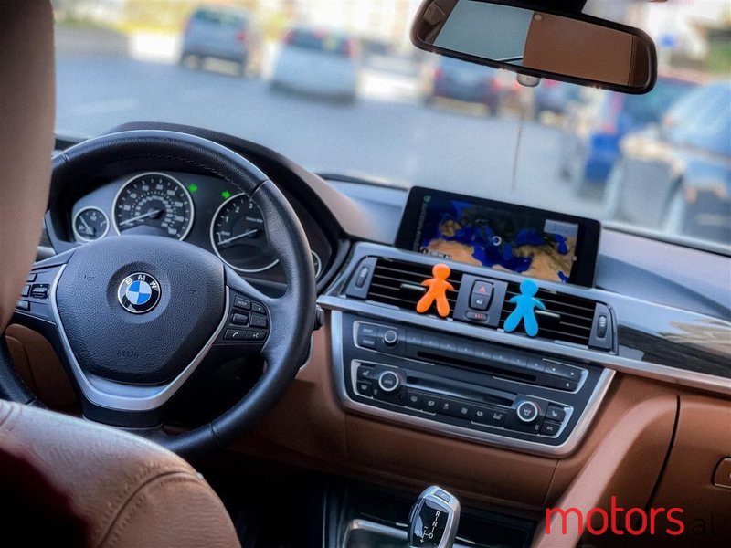 2014' BMW 328 photo #5