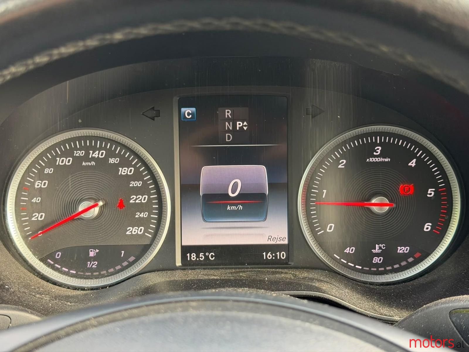 2016' Mercedes-Benz C 200 photo #4