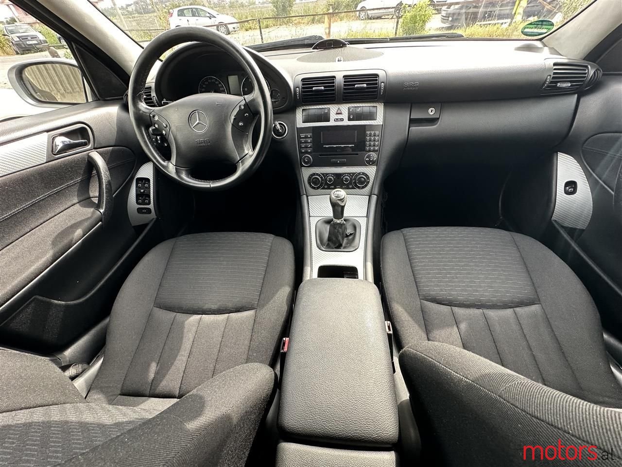 2005' Mercedes-Benz C 220 photo #5