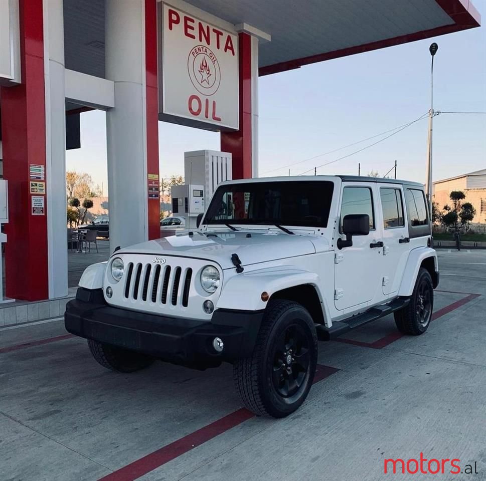 2013' Jeep Wrangler photo #2